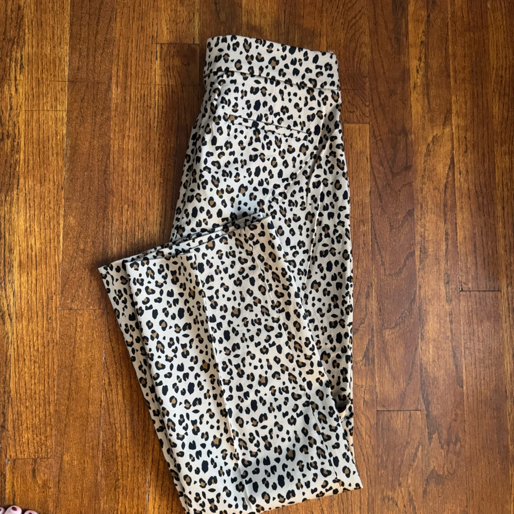 J Crew straightt leg leopards print trousersrs